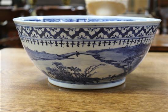 A Chinese blue and white bowl, 19th century, diameter 30.5cm